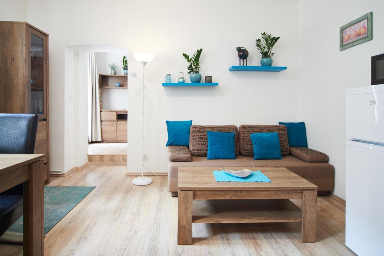 Nice Home To Stay At Prague Close To Castle With Terrace And Garden エクステリア 写真